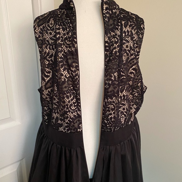 Chi Chi London Black Lace Crinoline Flare Holiday Party Event Dress- Sz-20 - Picture 7 of 16